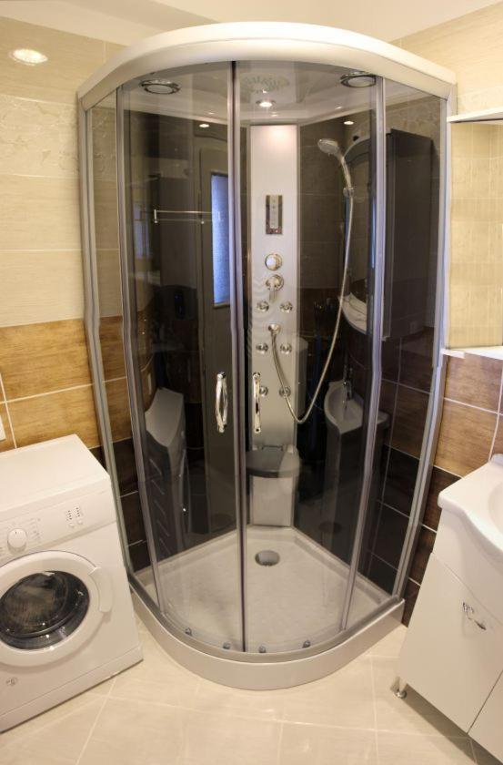 Balint Apartman - In The Heart Of Мисколк Екстериор снимка